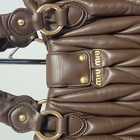 MIU MIU Matellase leather Large Satchel handbag - Picture 5 of 17